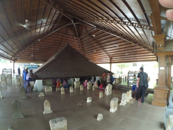 Makam Sunan Bonang di Tuban