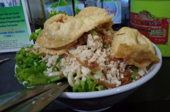 Mie Pangsit Ayam Tuban