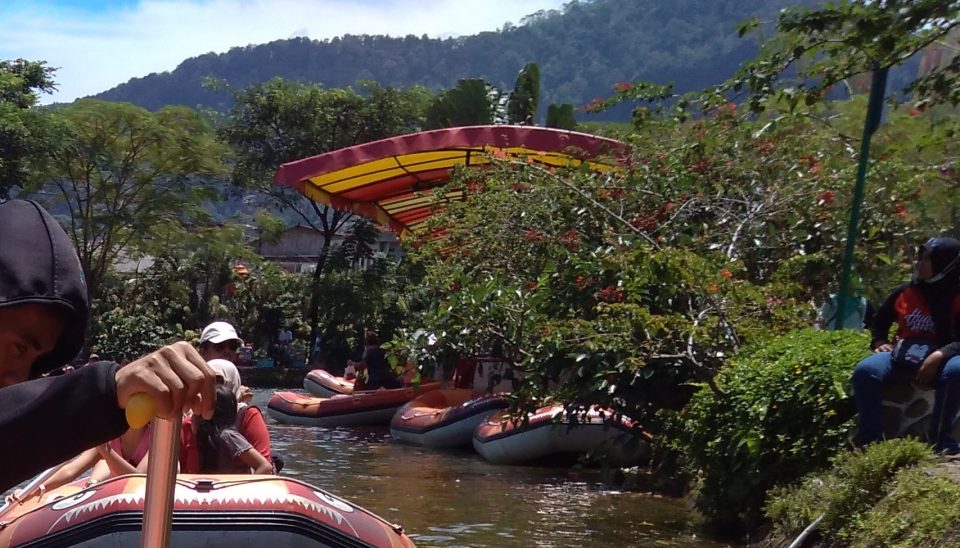 Simbol Tempat Wisata Taman Matahari